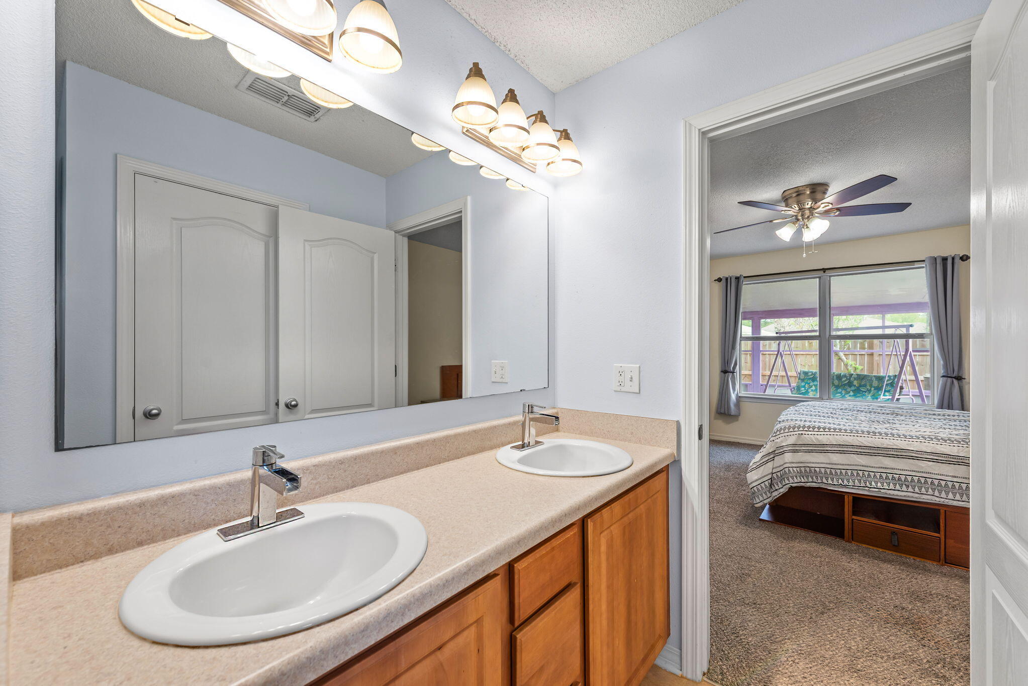 MAPLE OAKS - Residential