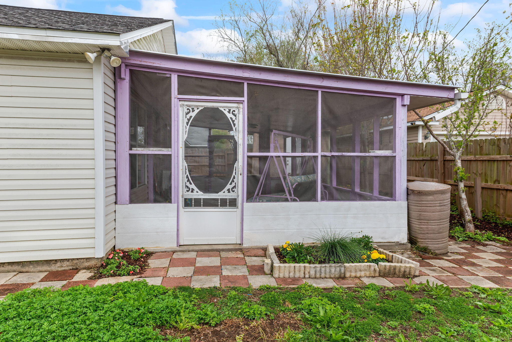 MAPLE OAKS - Residential