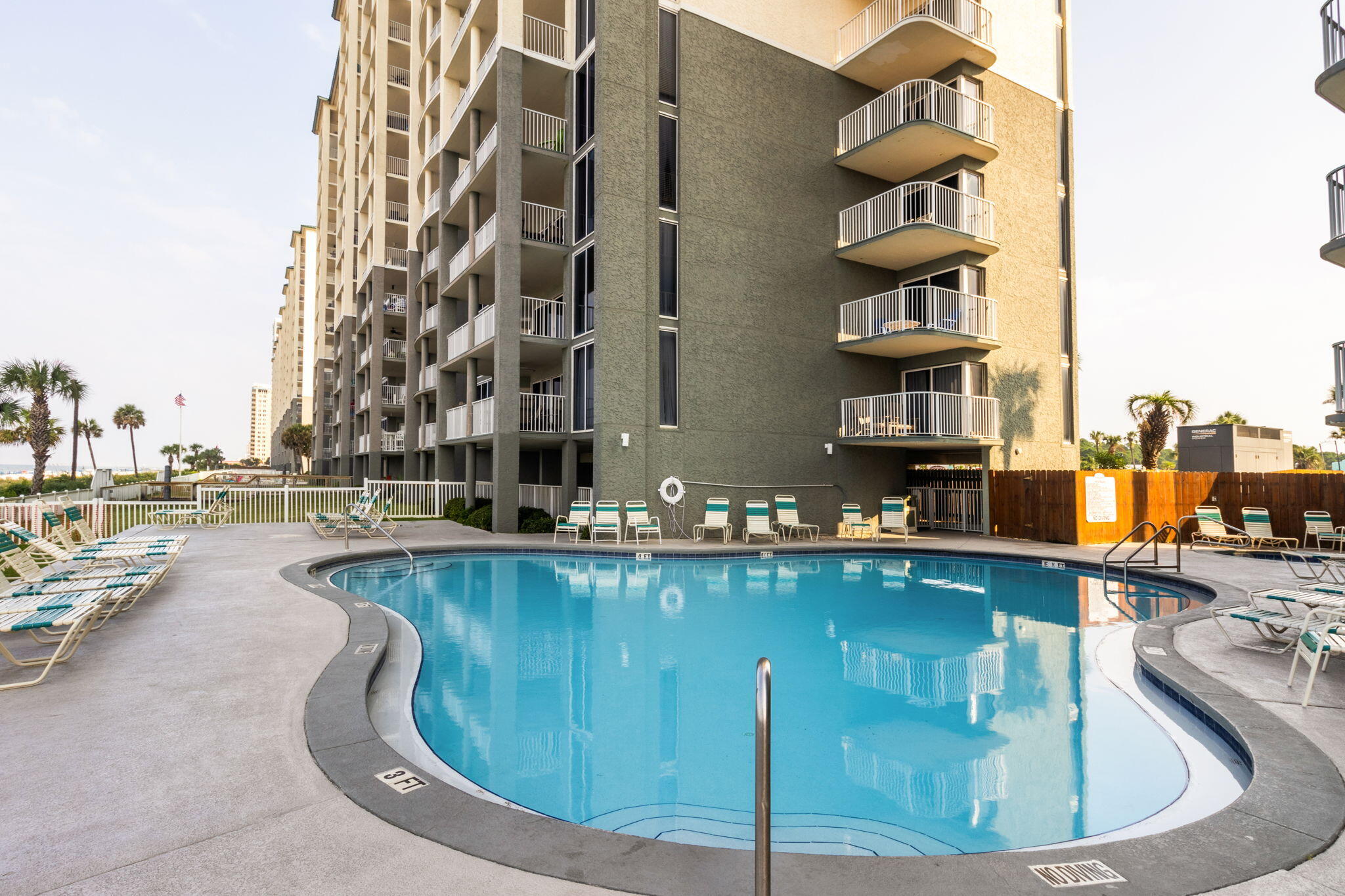 LONG BEACH - Residential