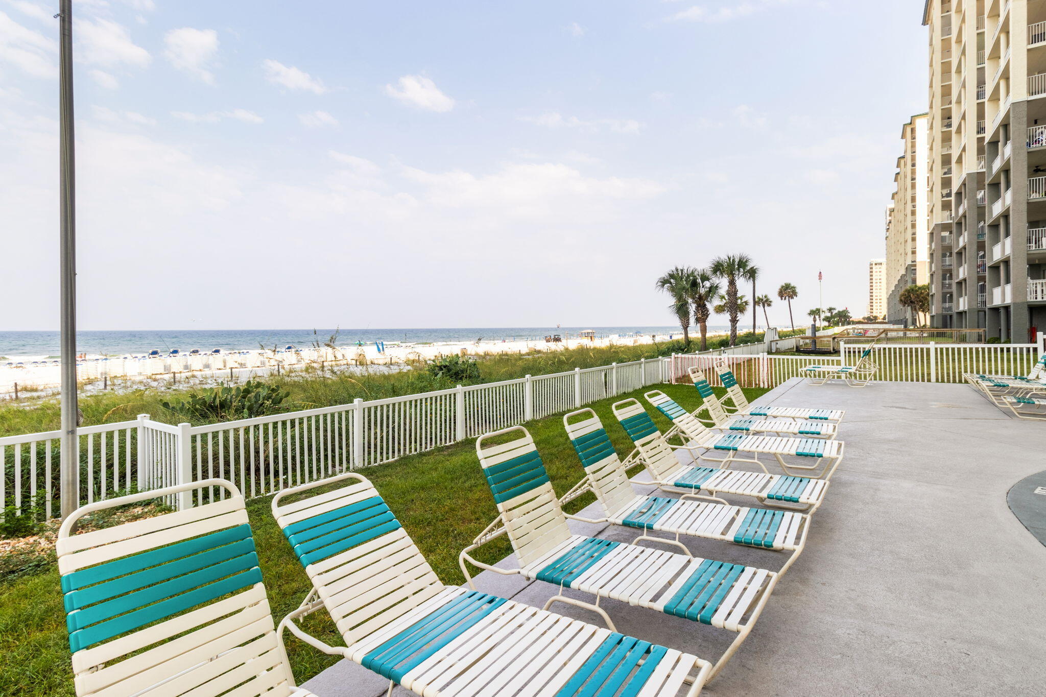 LONG BEACH - Residential