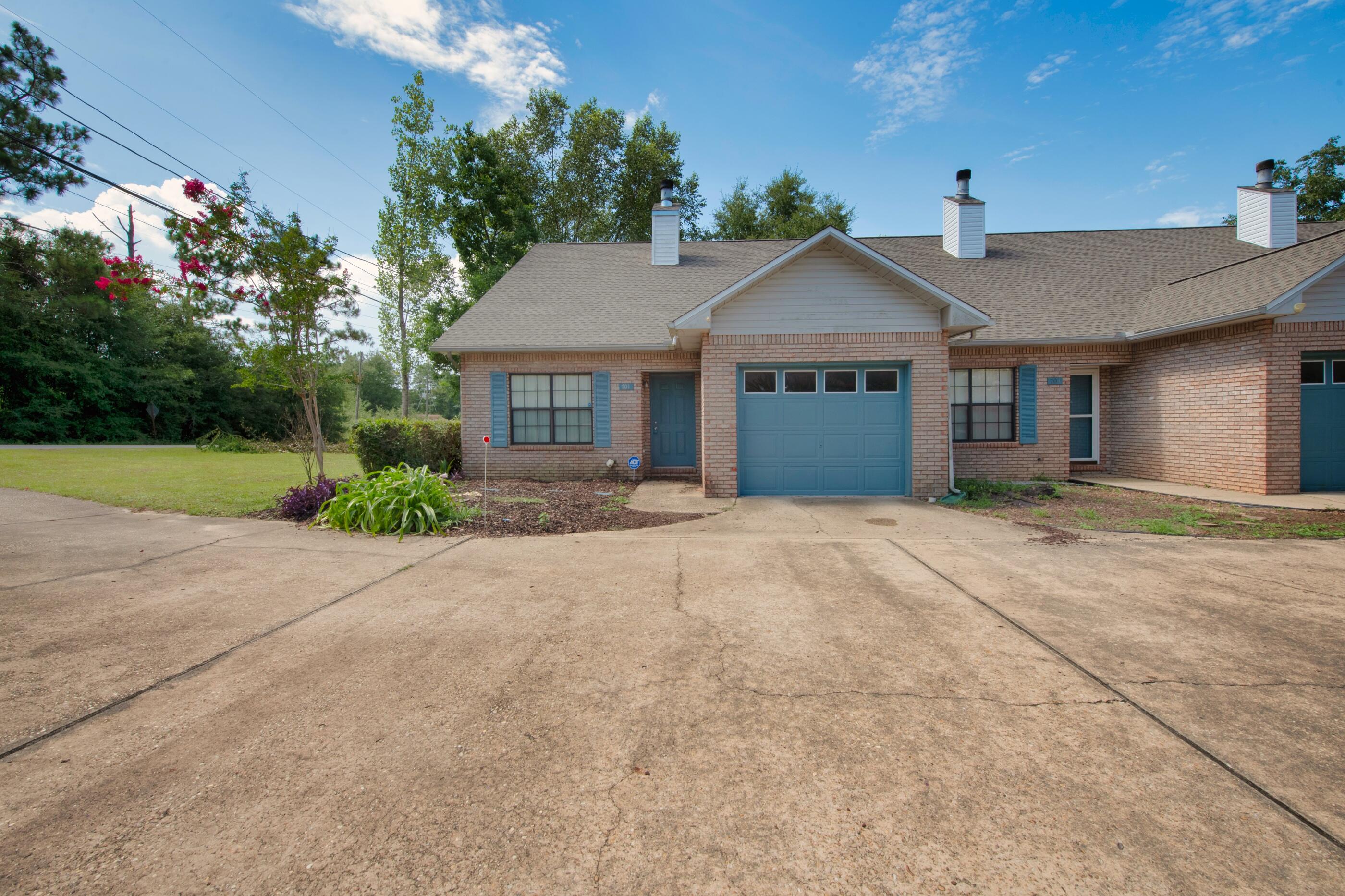 Valley Townhome - Residential