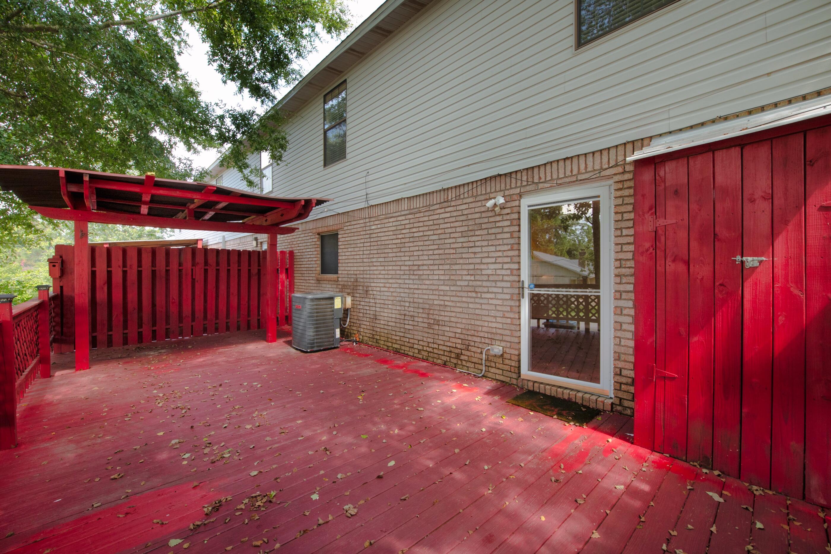 Valley Townhome - Residential