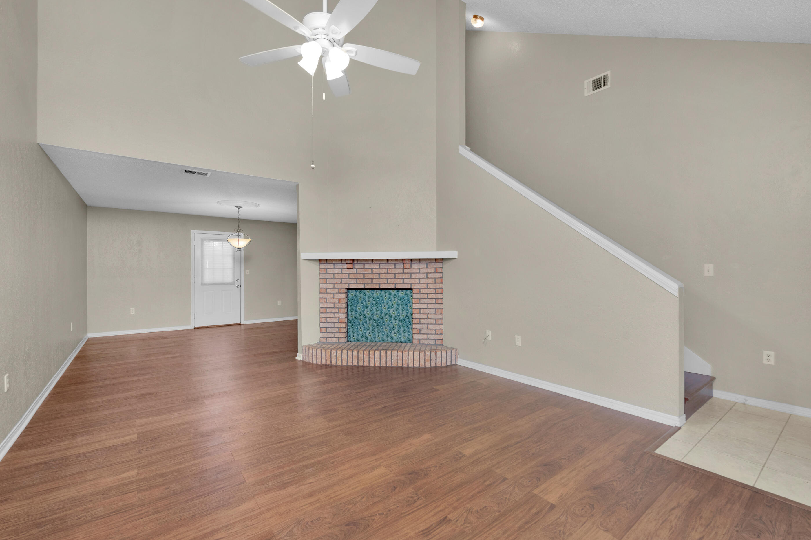 Valley Townhome - Residential