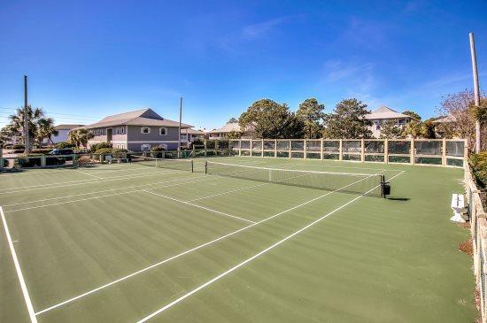 BEACHWOOD VILLAS CONDO - Residential