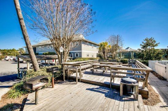 BEACHWOOD VILLAS CONDO - Residential