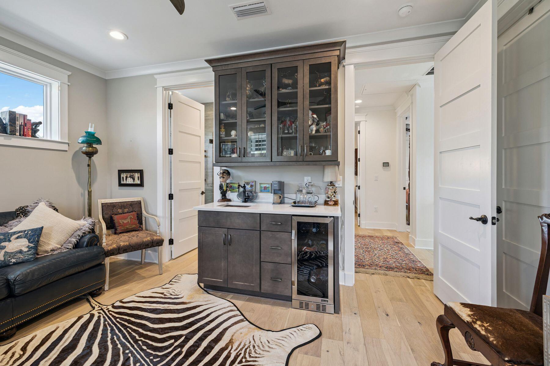 VILLAGE OF WHITE CLIFFS THE - Residential