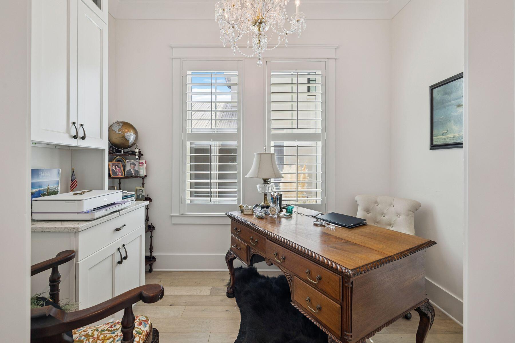 VILLAGE OF WHITE CLIFFS THE - Residential