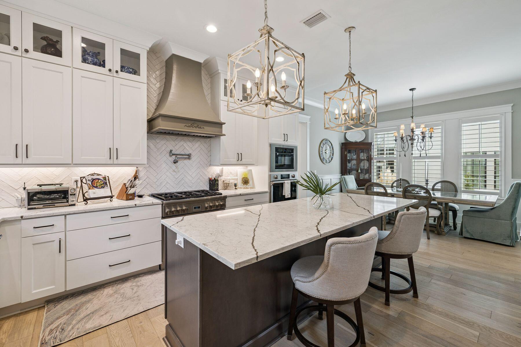 VILLAGE OF WHITE CLIFFS THE - Residential