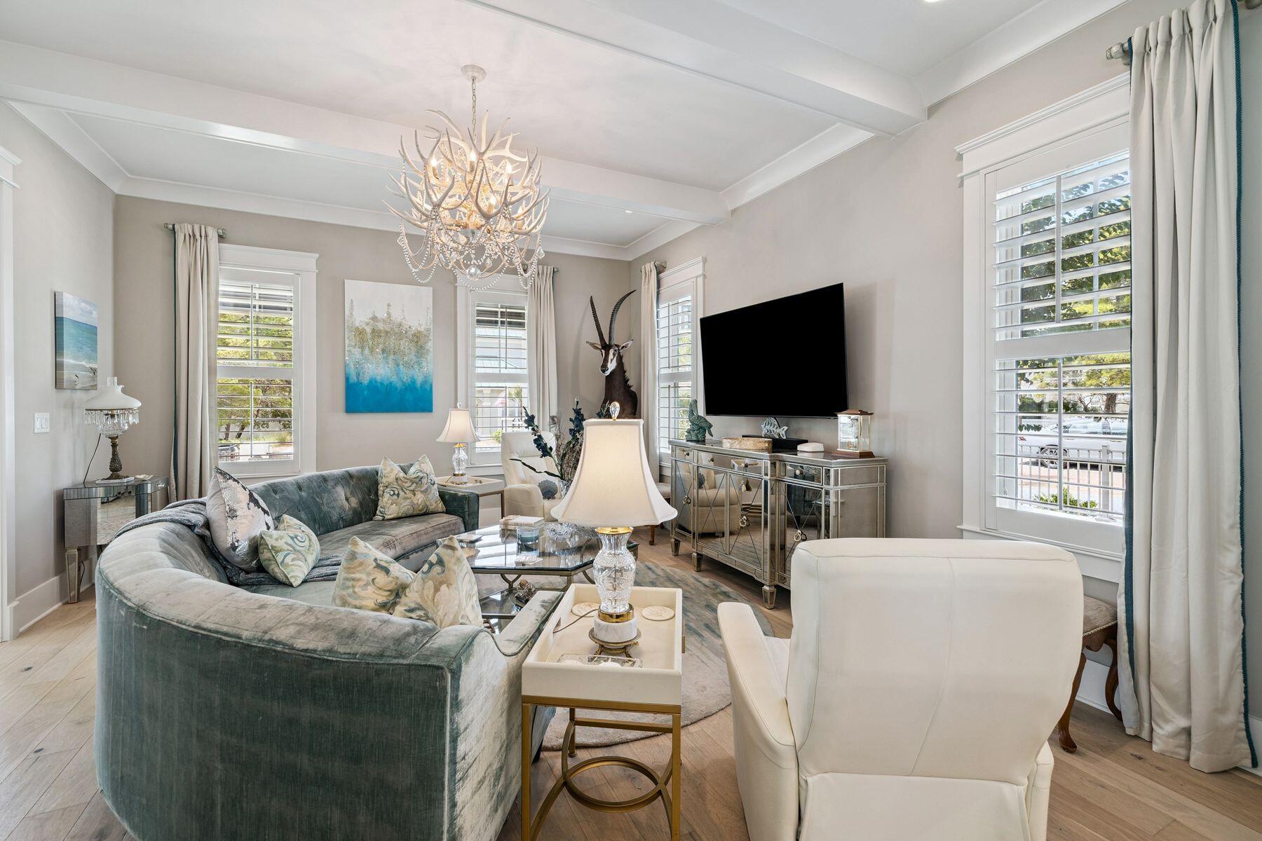 VILLAGE OF WHITE CLIFFS THE - Residential