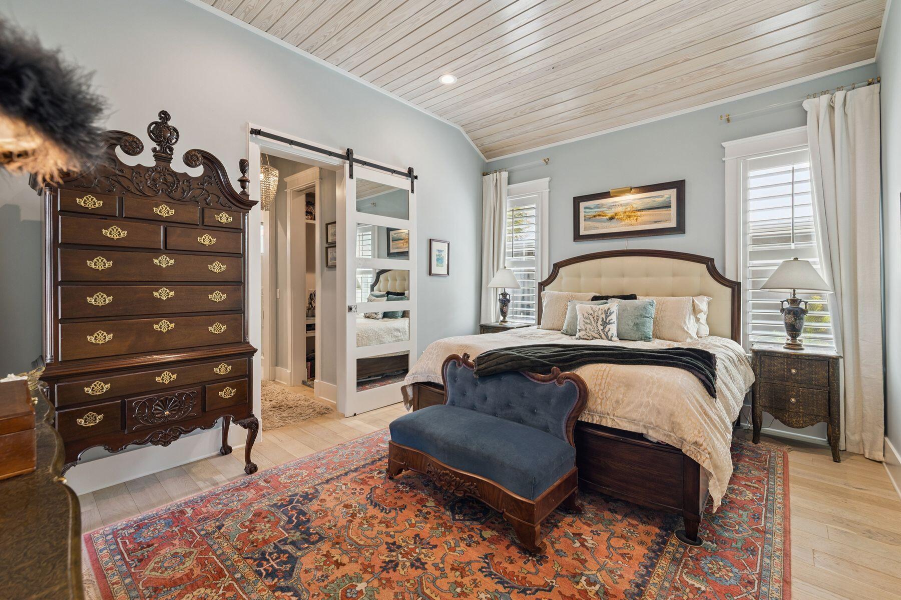 VILLAGE OF WHITE CLIFFS THE - Residential