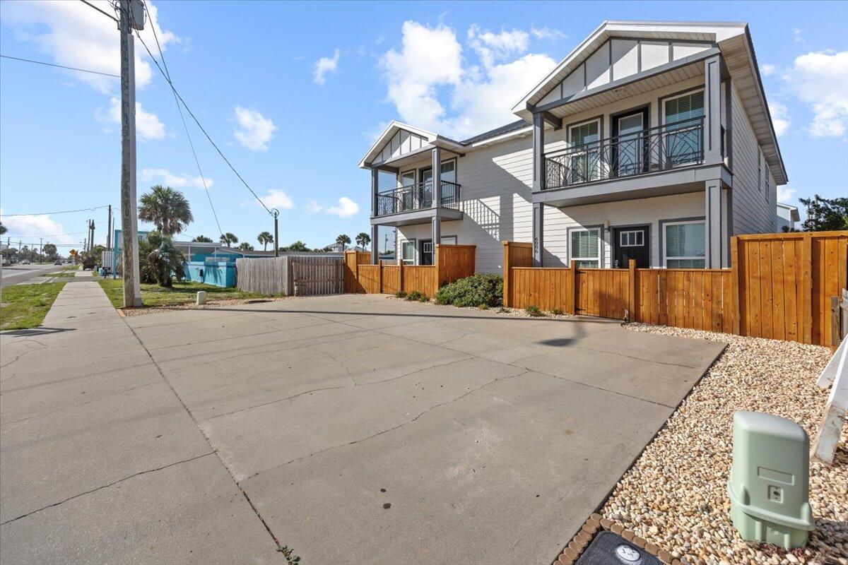 NO RECORDED SUBDIVISION - Residential