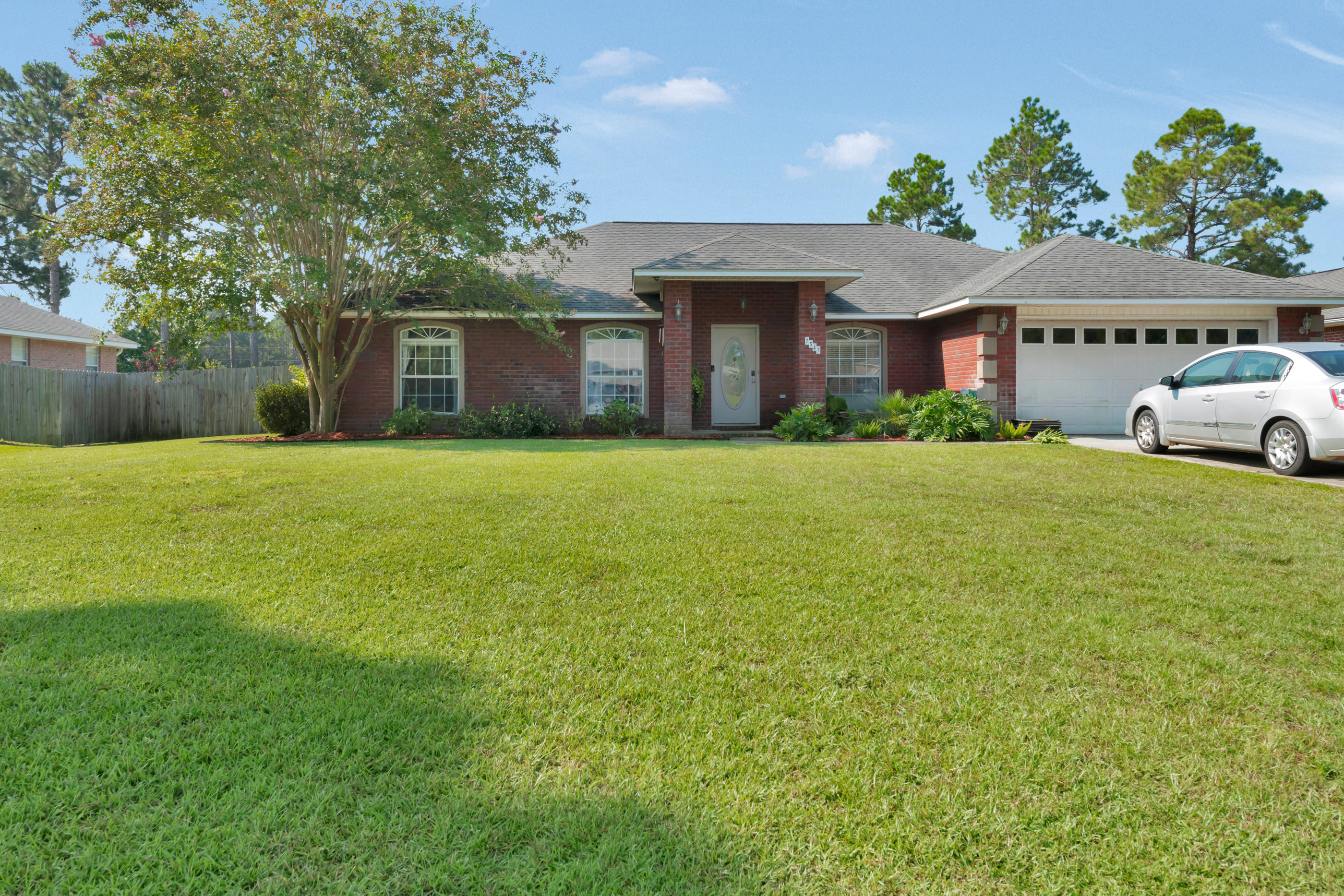 HOLLEY BY THE SEA - Residential