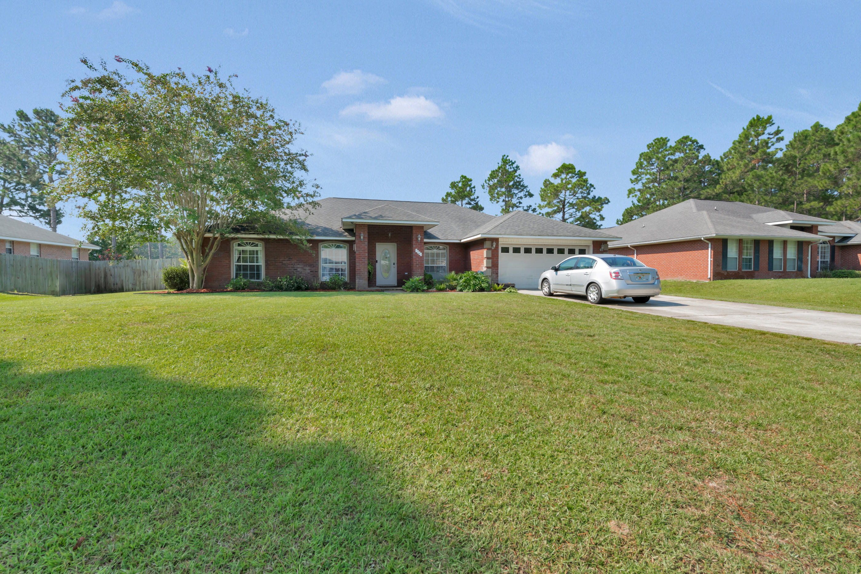 HOLLEY BY THE SEA - Residential