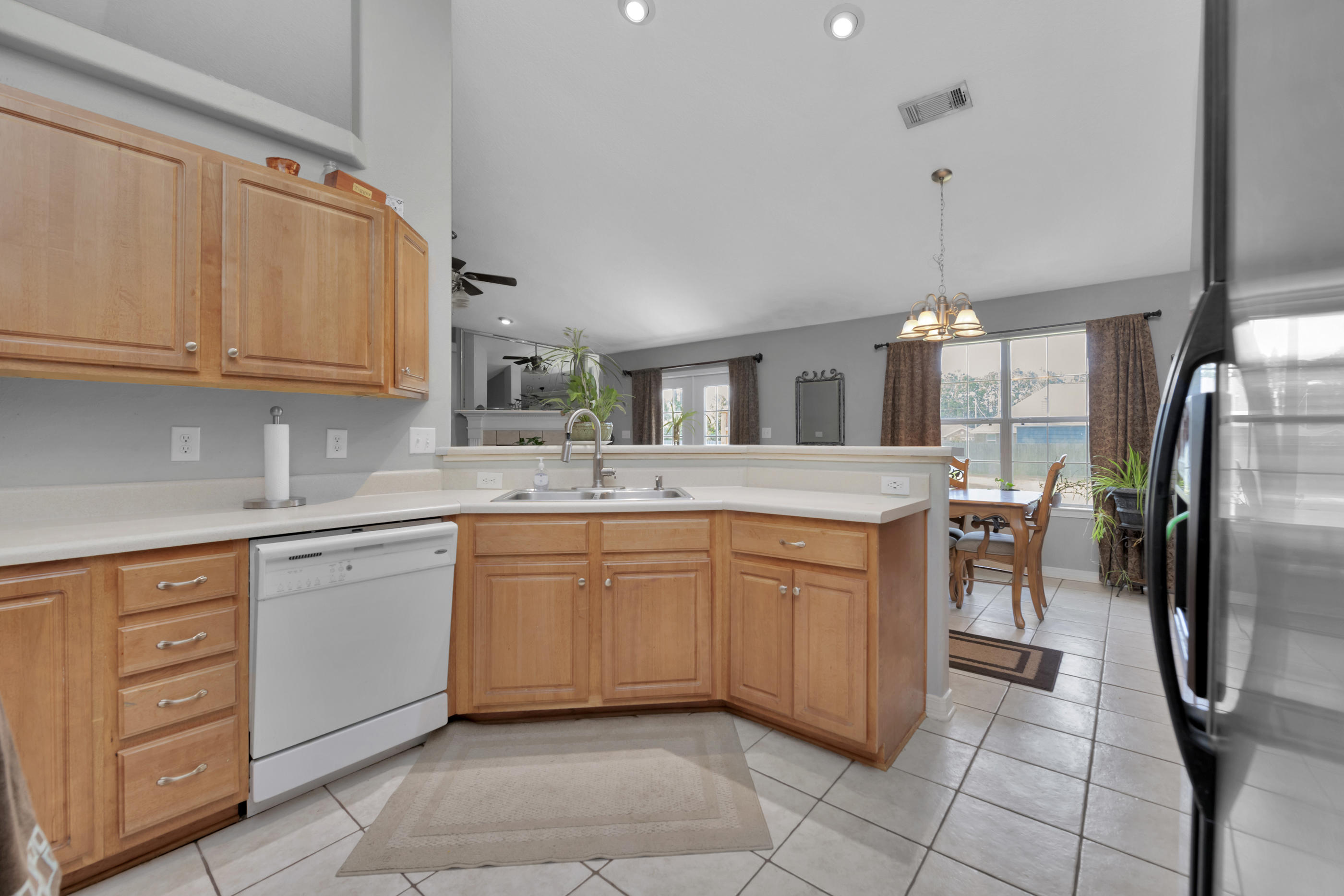 HOLLEY BY THE SEA - Residential