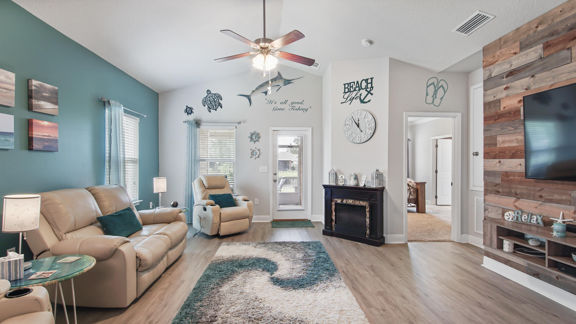 HAMMOCK BAY - Residential