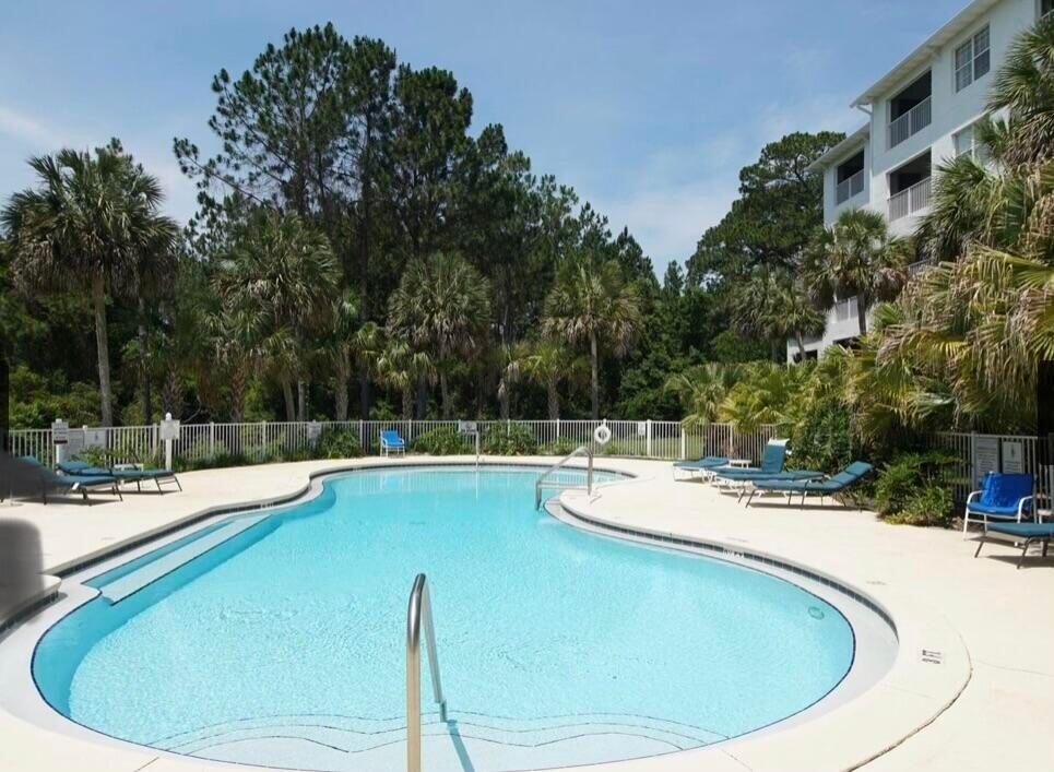 THE FLORIDA CLUB - Residential