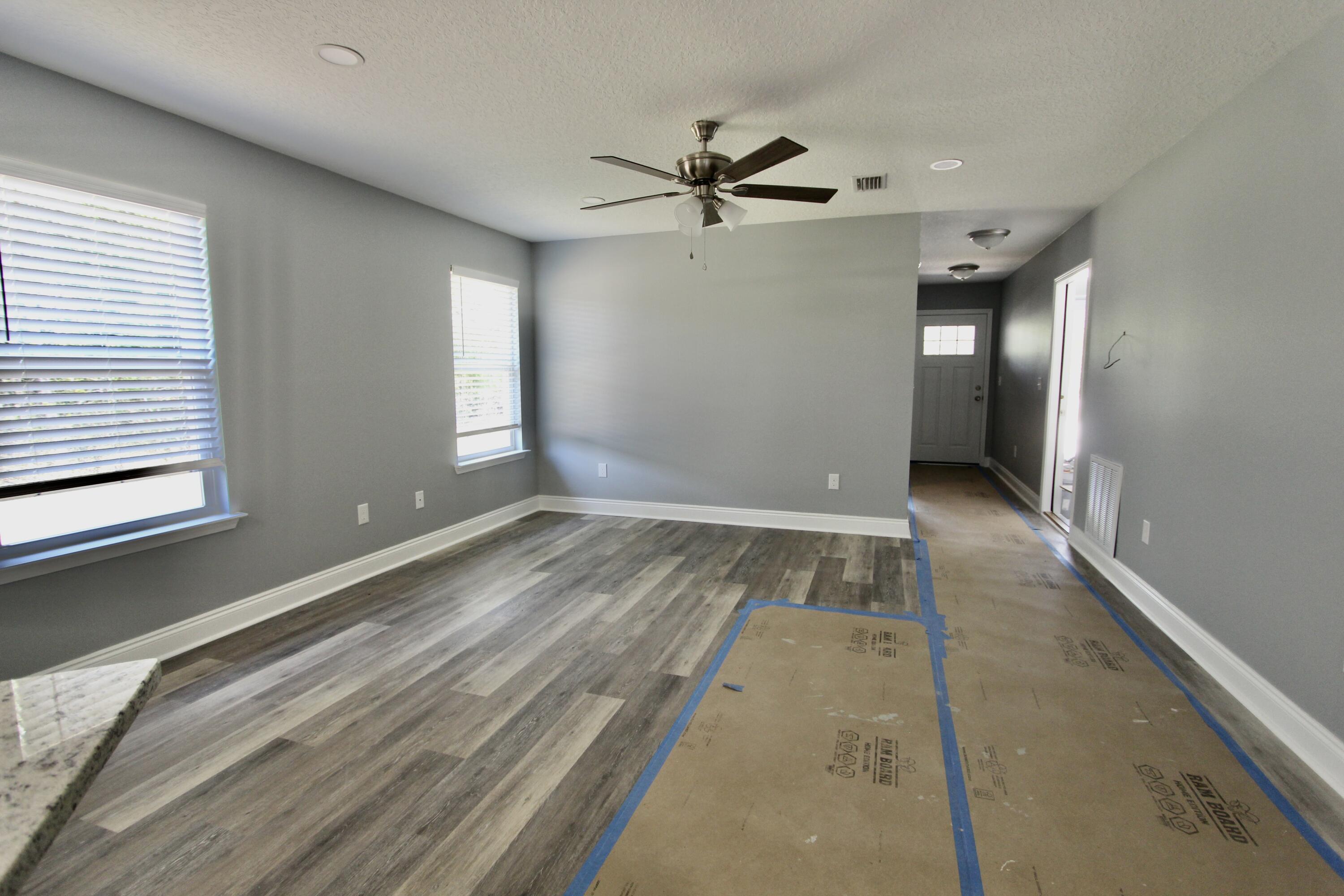 CV PINES/TRIPLE LAKE (231900.00) - Residential