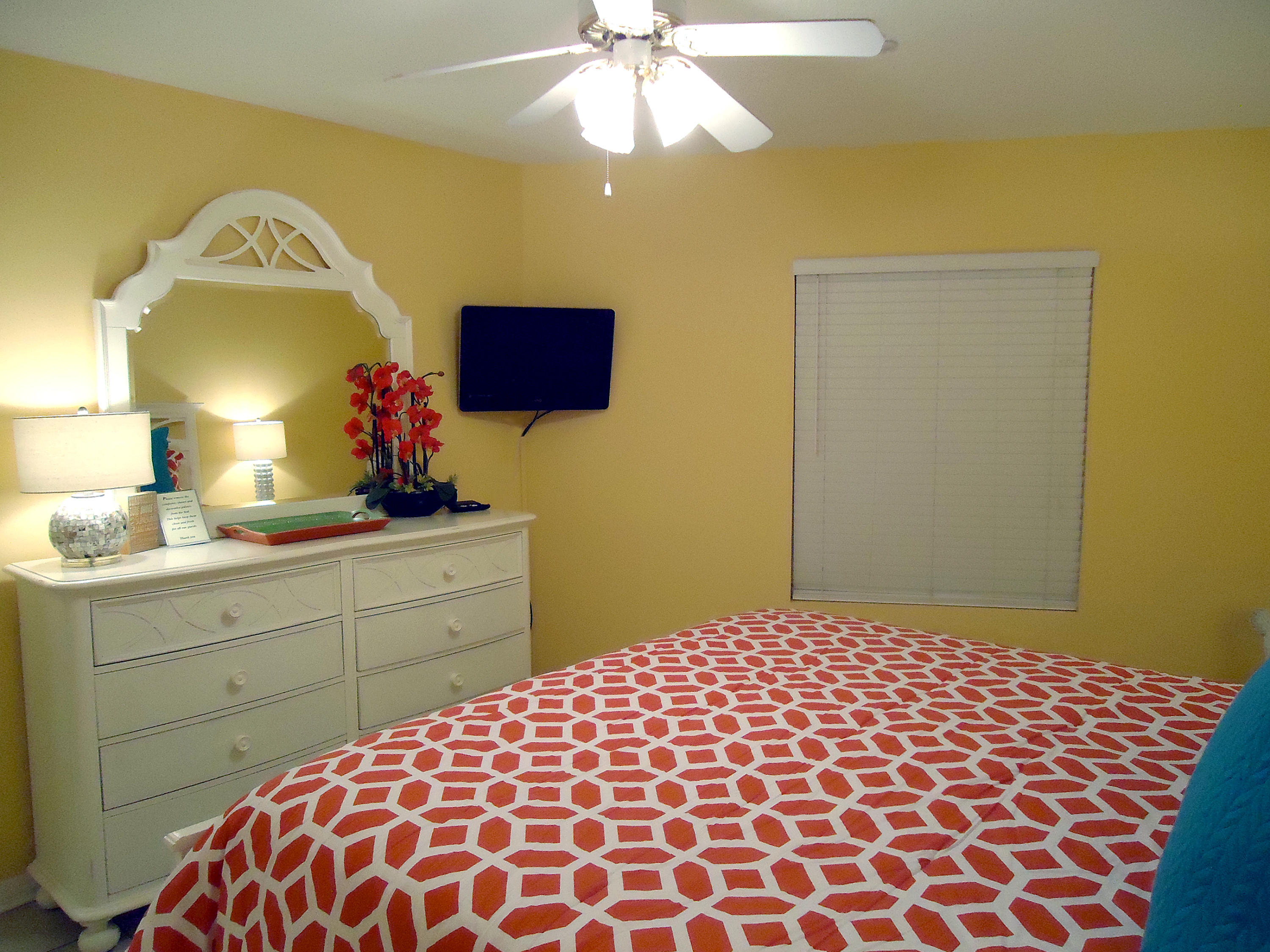 MARAVILLA CONDO 3 - Residential