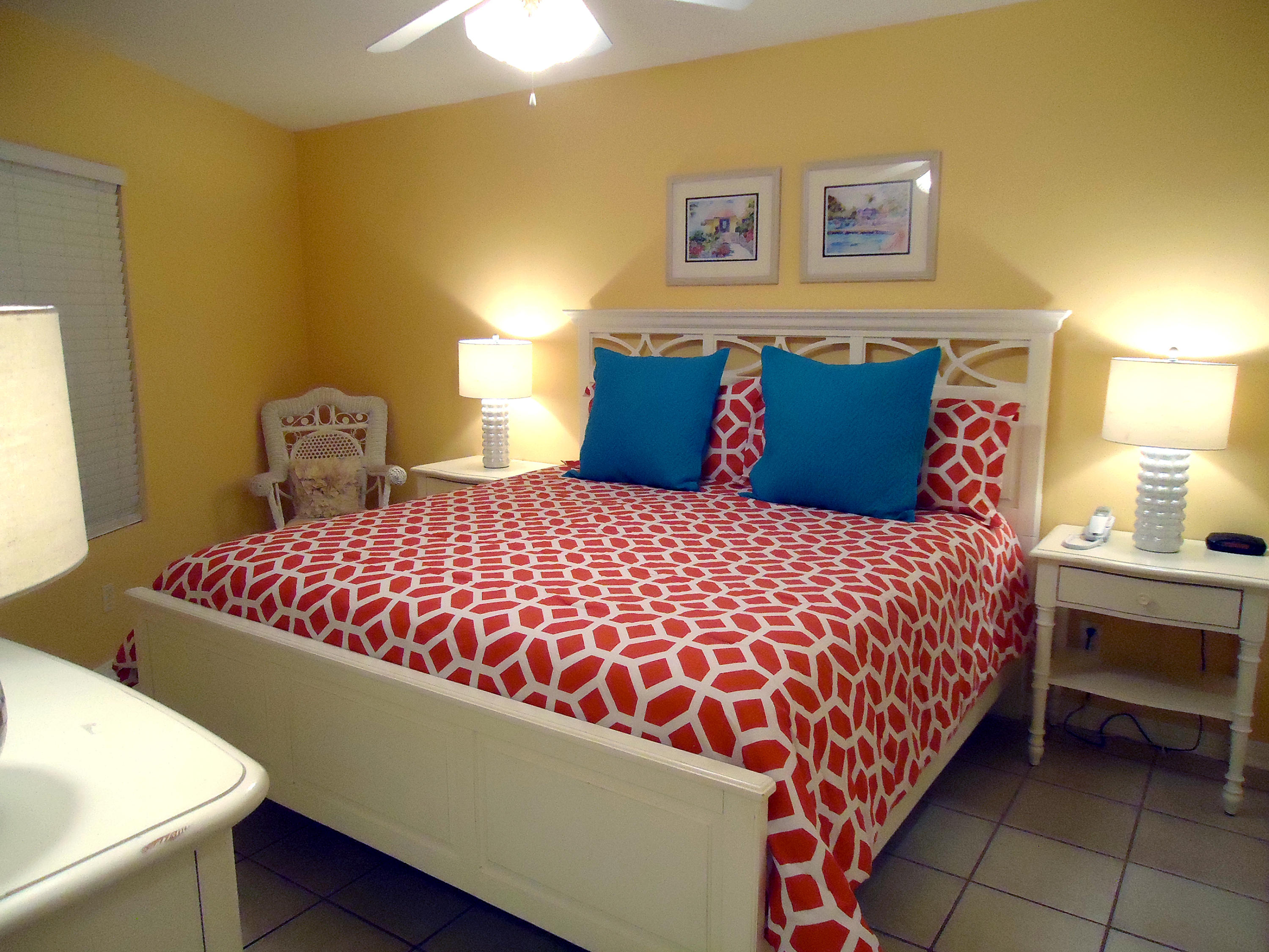 MARAVILLA CONDO 3 - Residential