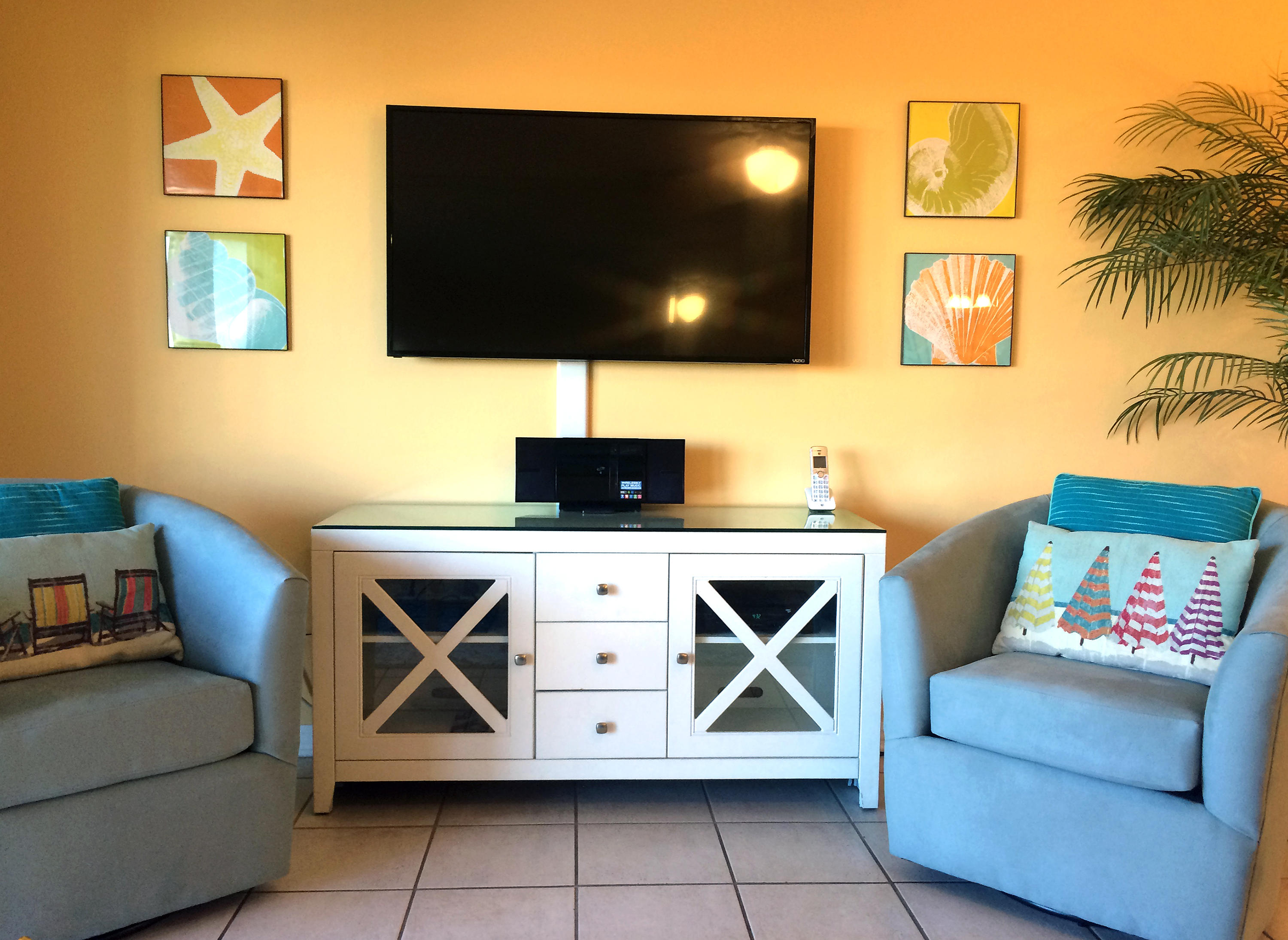 MARAVILLA CONDO 3 - Residential