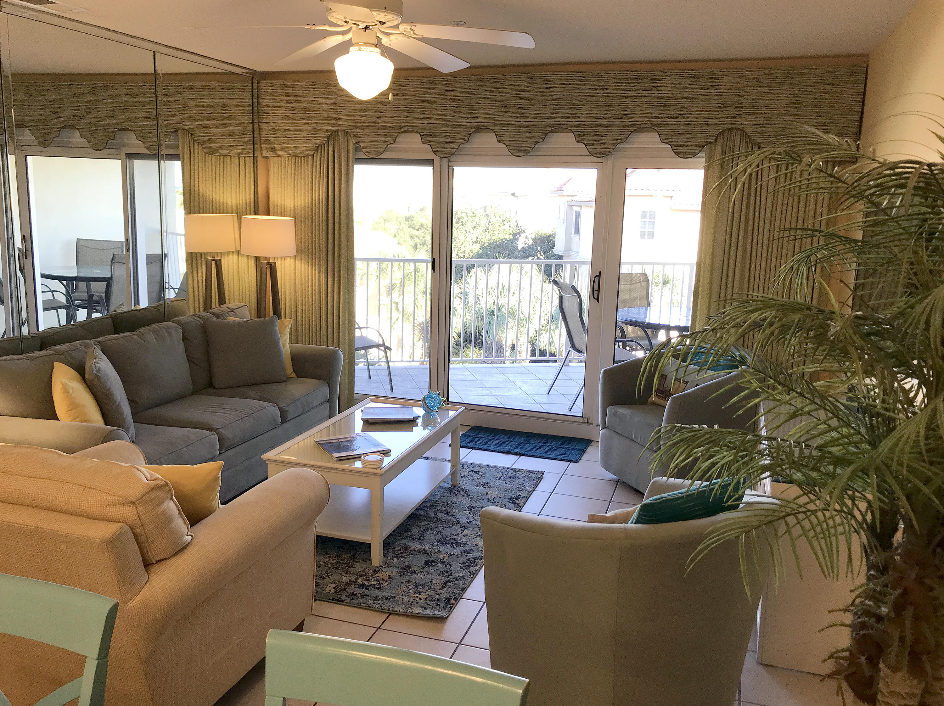 MARAVILLA CONDO 3 - Residential