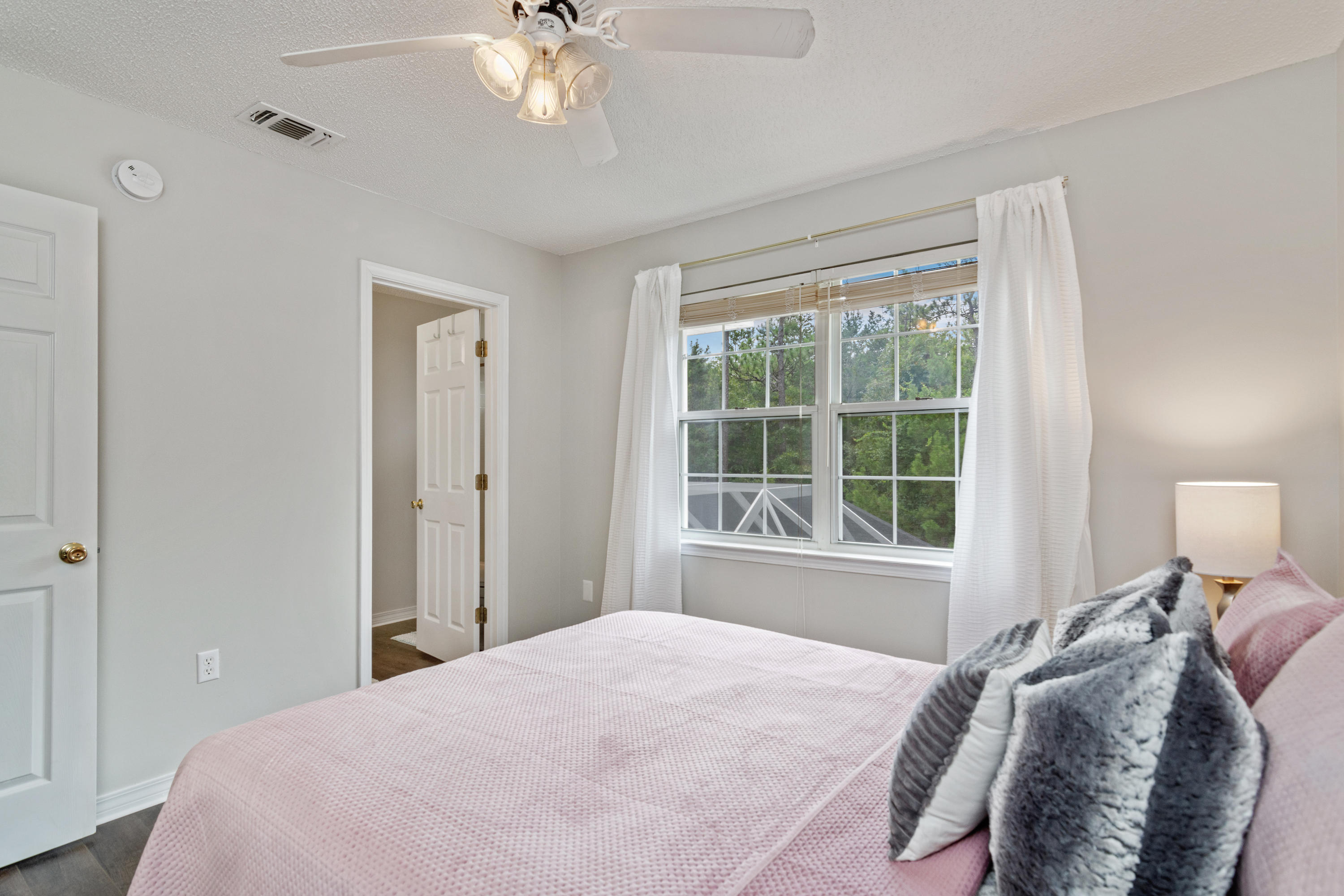 LONGWOOD S/D 5TH ADDN - Residential