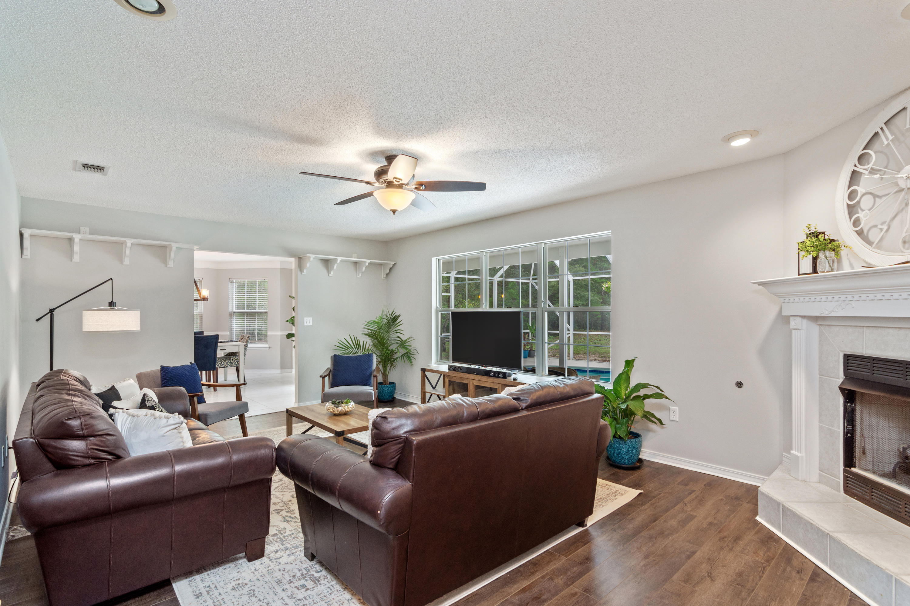 LONGWOOD S/D 5TH ADDN - Residential