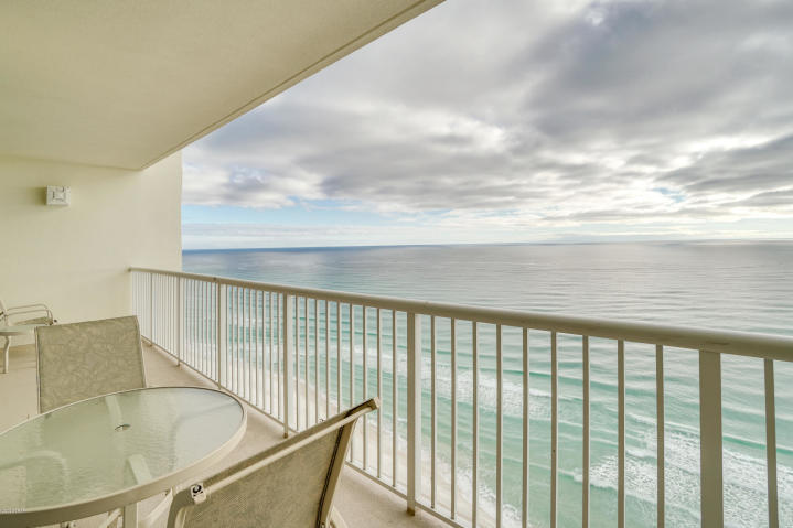 MAJESTIC BEACH TOWERS I - Residential