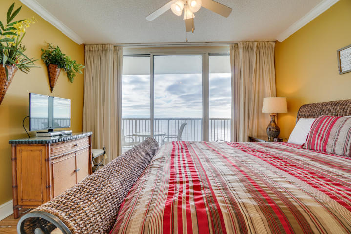 MAJESTIC BEACH TOWERS I - Residential
