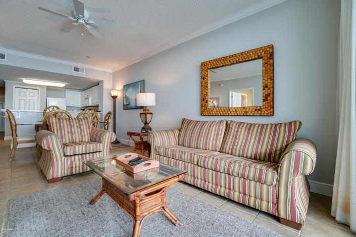 MAJESTIC BEACH TOWERS I - Residential