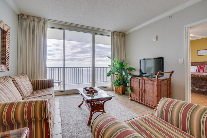 MAJESTIC BEACH TOWERS I - Residential
