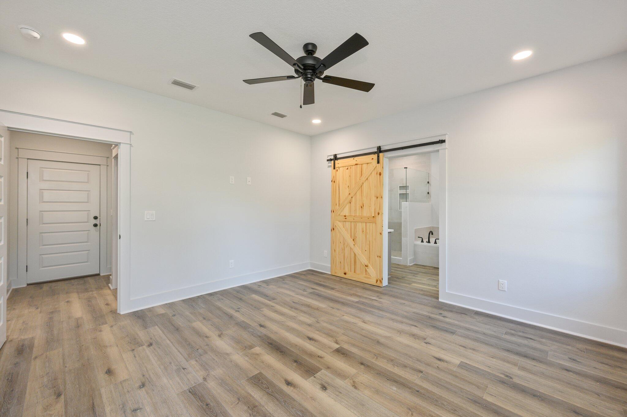 MOSSY OAKS - Residential