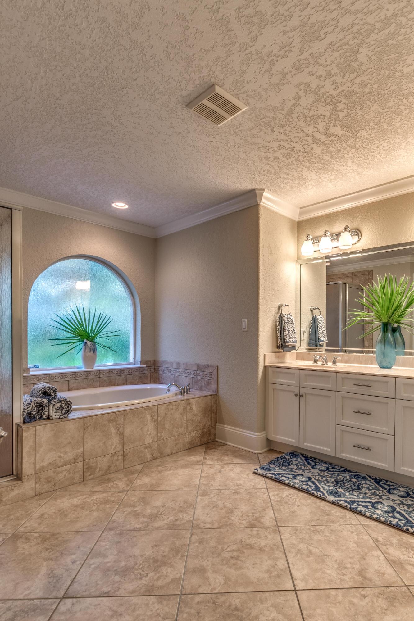 BOTANY BAYOU - Residential