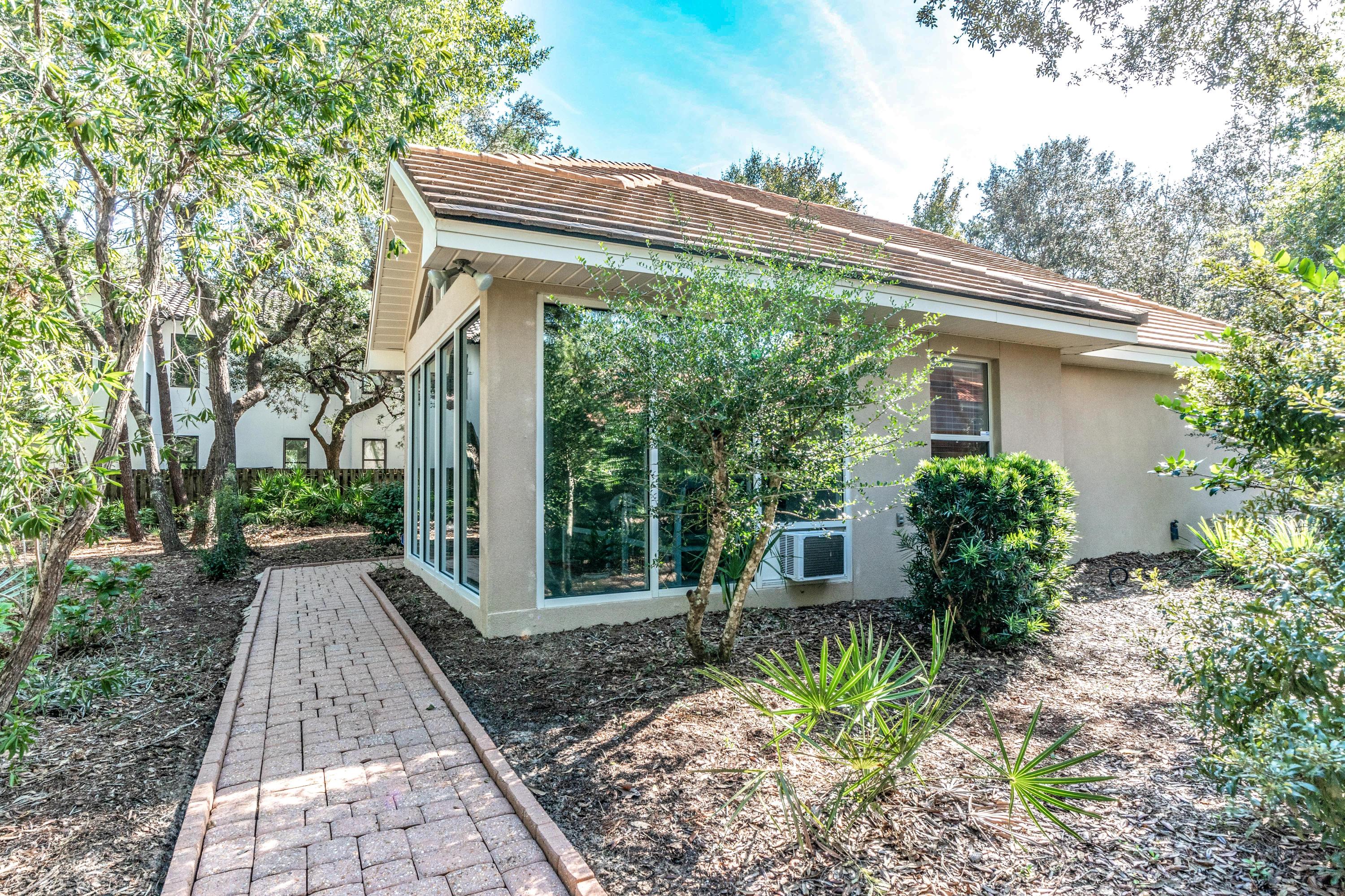 BOTANY BAYOU - Residential