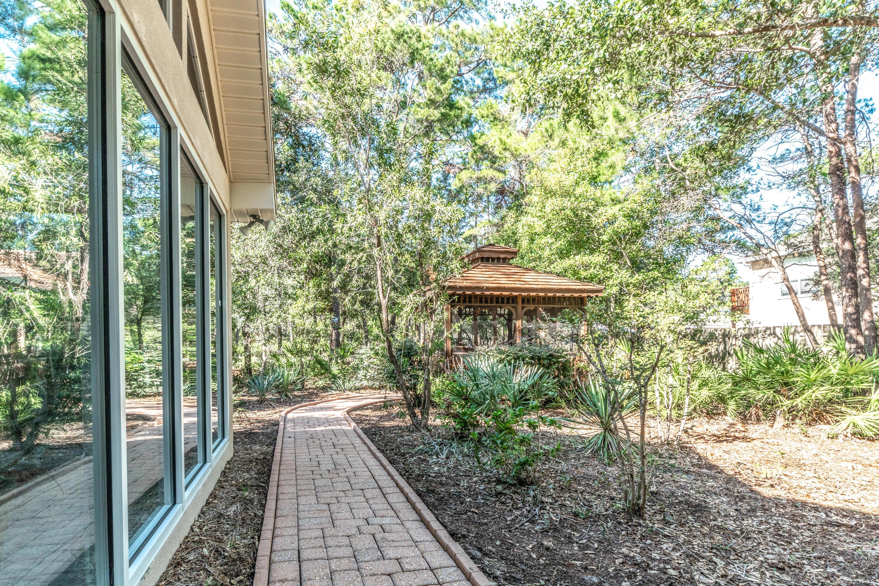 BOTANY BAYOU - Residential