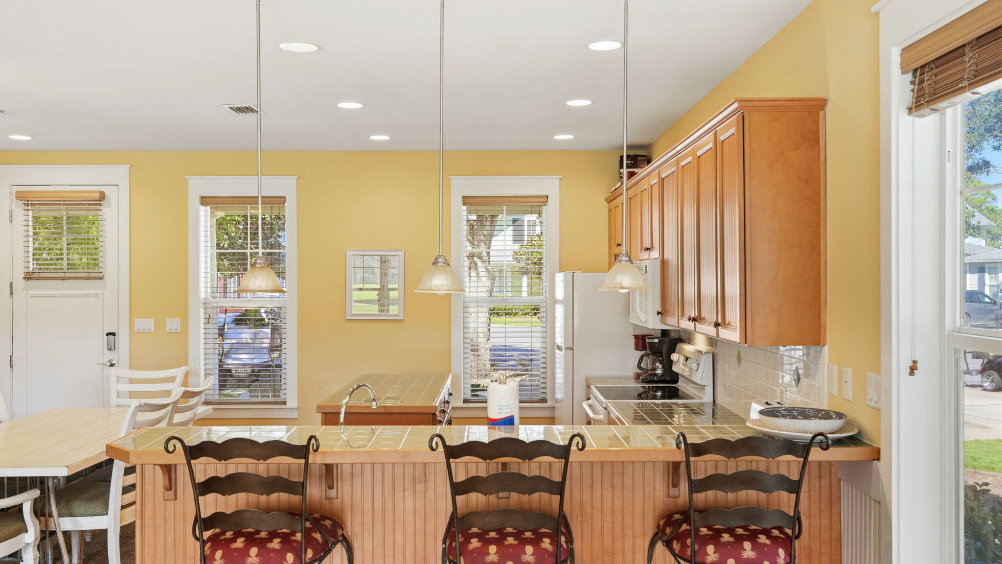 LAUREL GROVE - Residential