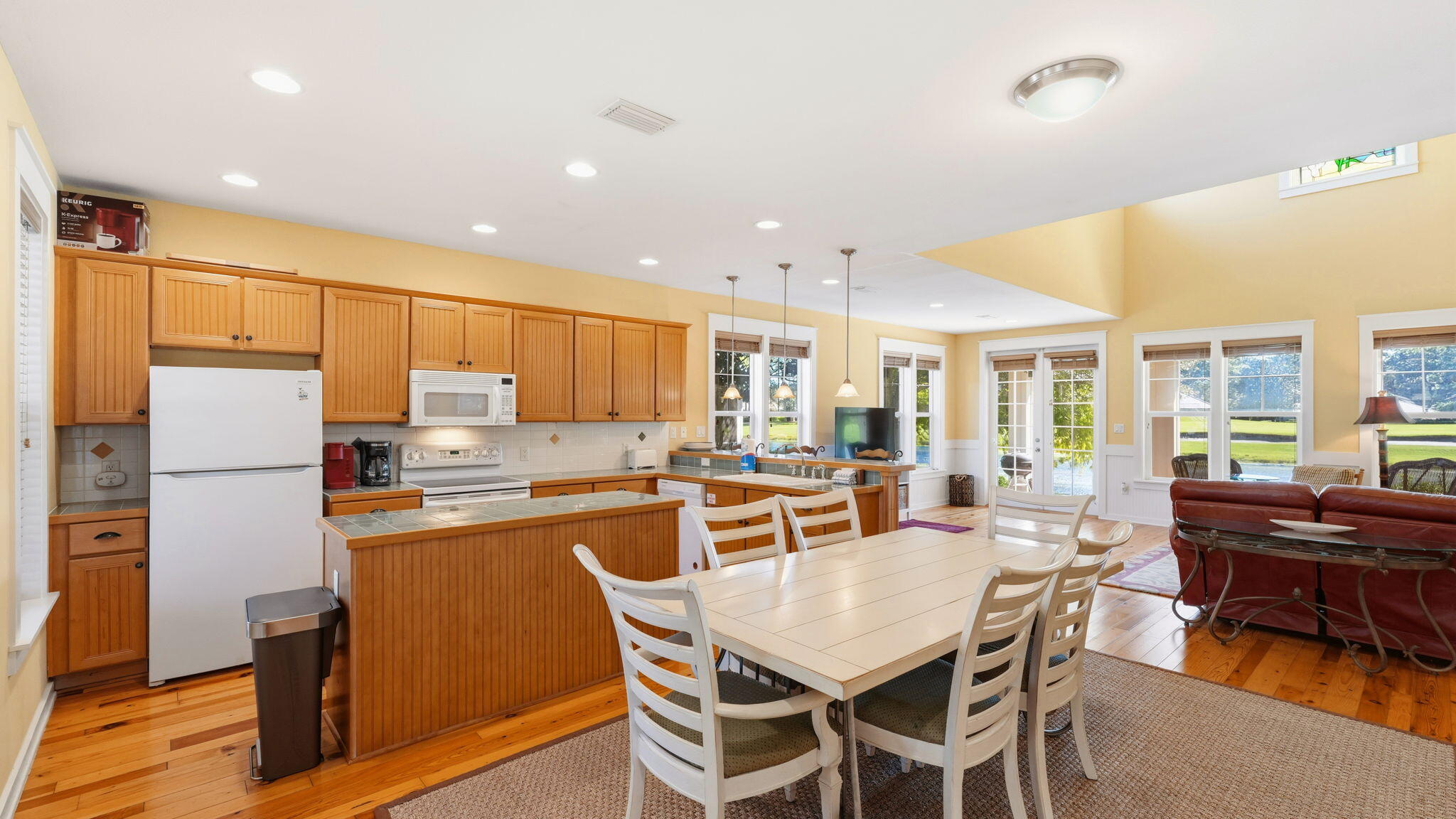 LAUREL GROVE - Residential