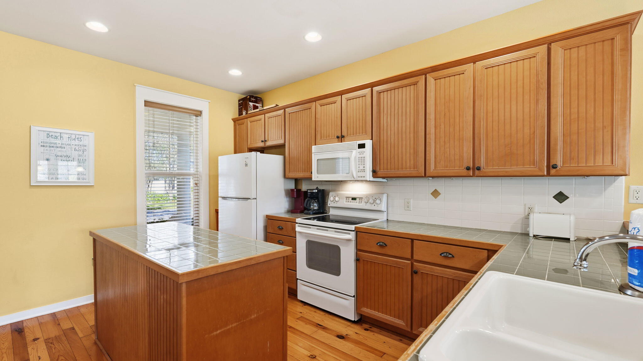 LAUREL GROVE - Residential