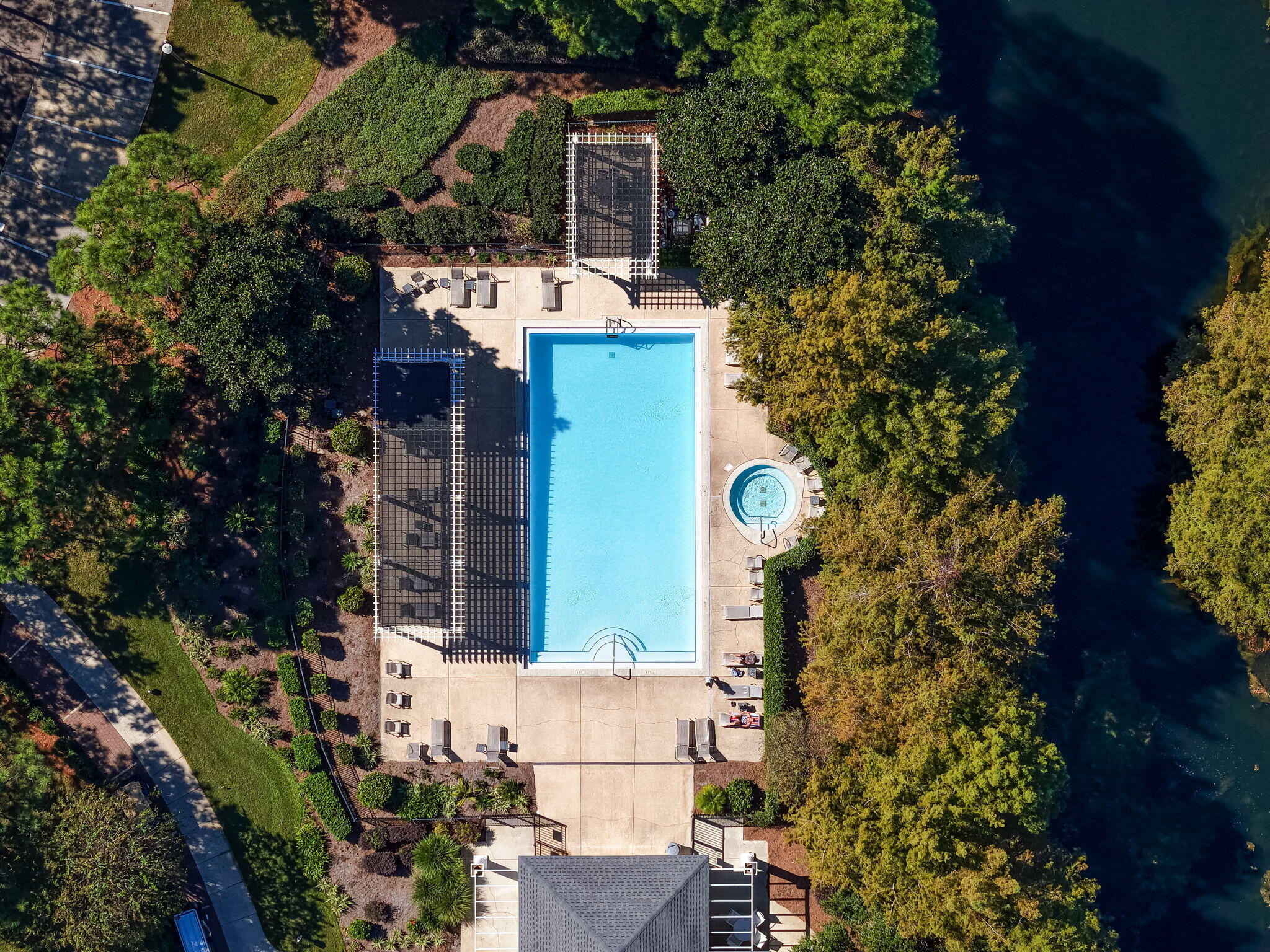 LAUREL GROVE - Residential