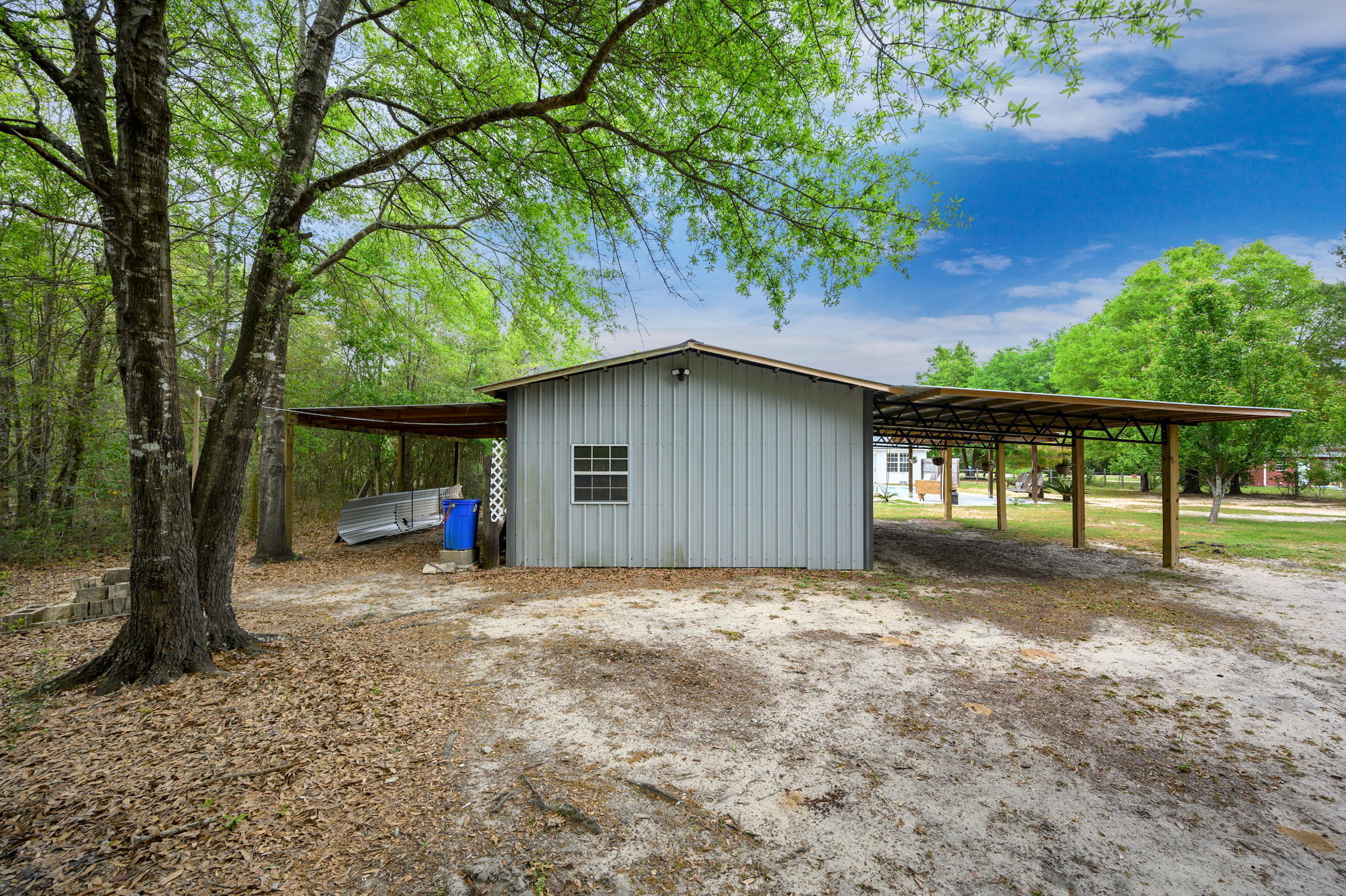 COUNTRY BREEZE EST LOT 2 - Residential