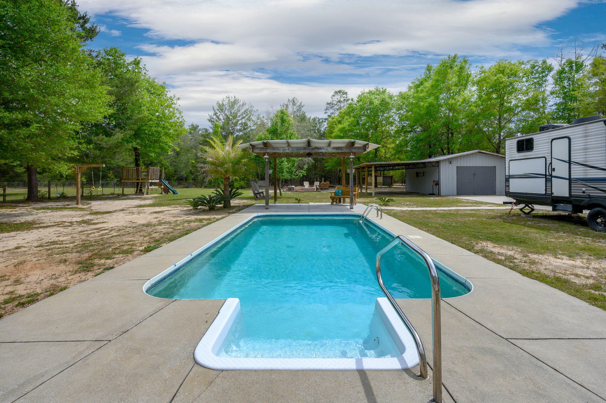 COUNTRY BREEZE EST LOT 2 - Residential