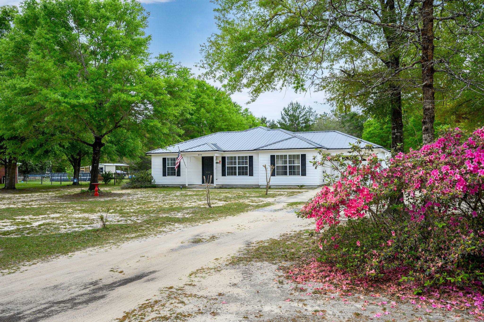 COUNTRY BREEZE EST LOT 2 - Residential