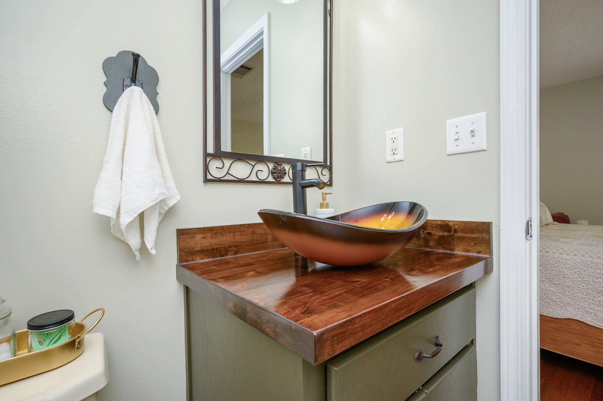 COUNTRY BREEZE EST LOT 2 - Residential