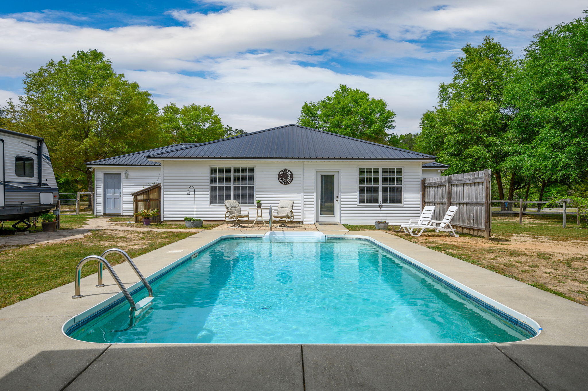 COUNTRY BREEZE EST LOT 2 - Residential