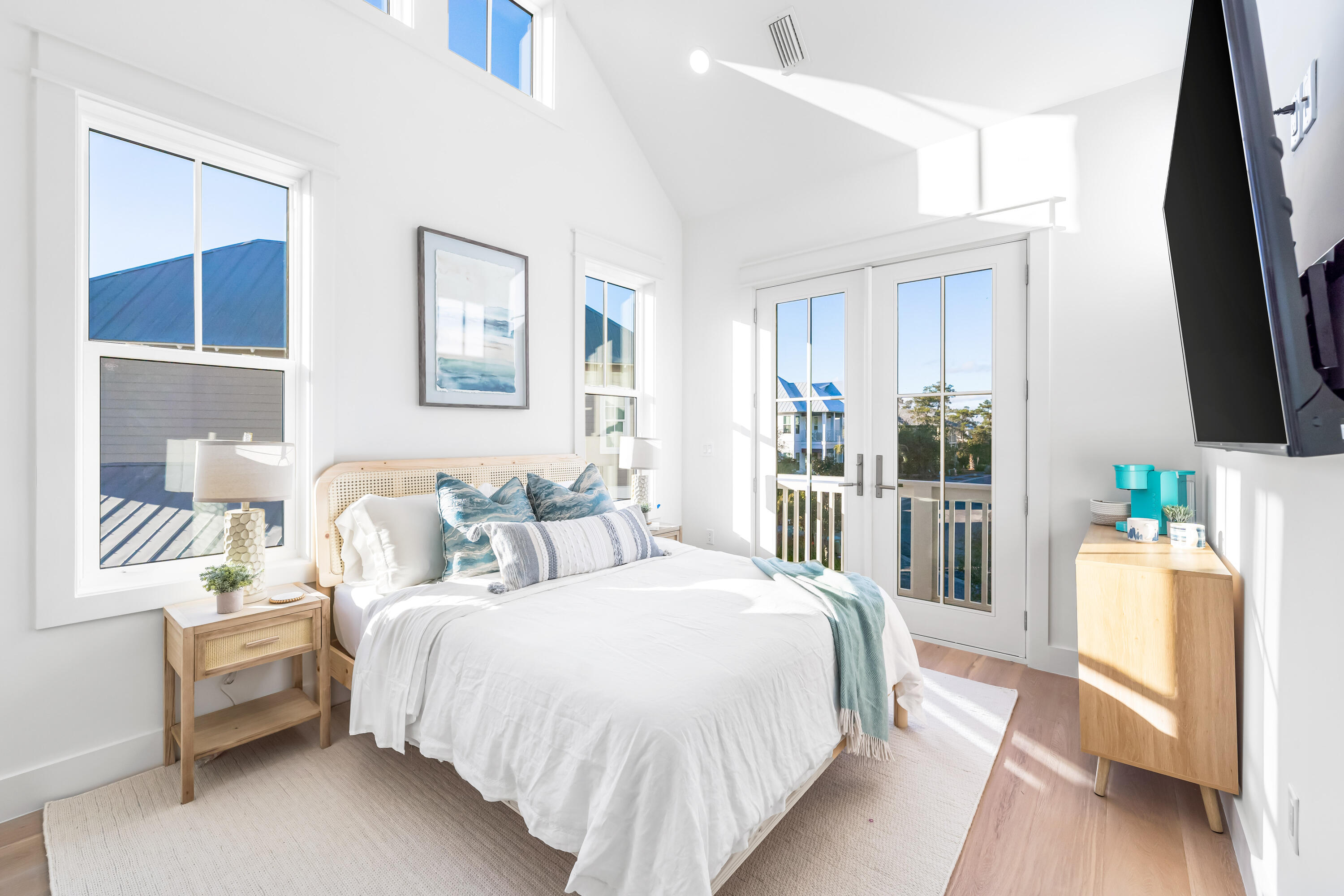 LAKESIDE AT BLUE MOUNTAIN BEACH - Residential