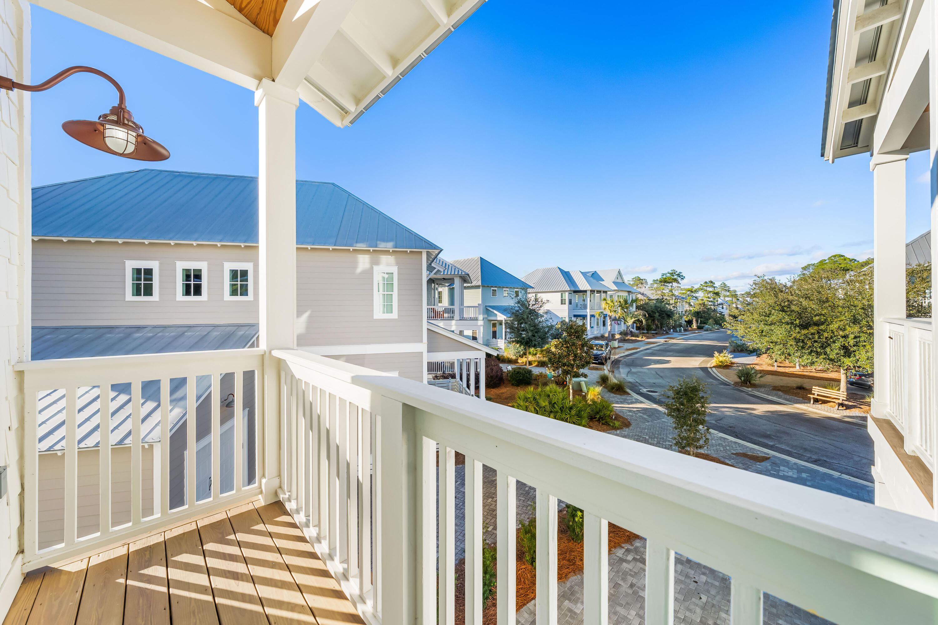 LAKESIDE AT BLUE MOUNTAIN BEACH - Residential