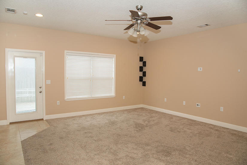 Roxbury Manor - Residential