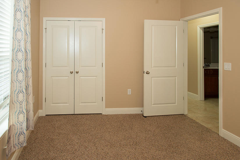 Roxbury Manor - Residential