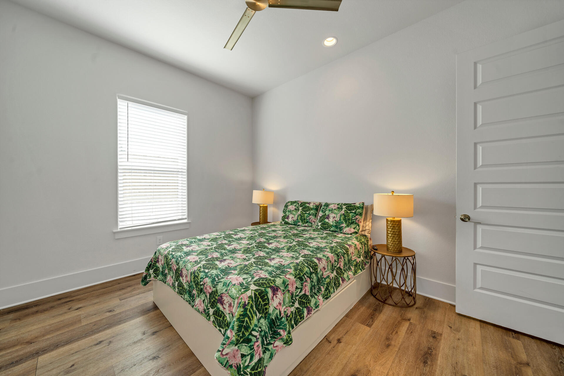 FRANGISTA BEACH 2ND ADDN - Residential