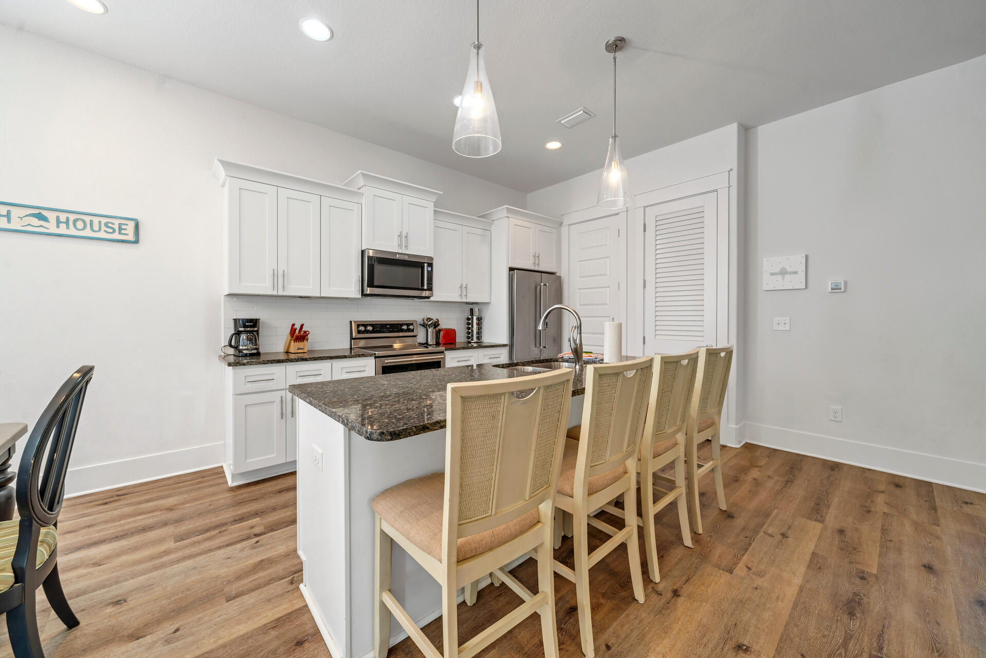 FRANGISTA BEACH 2ND ADDN - Residential
